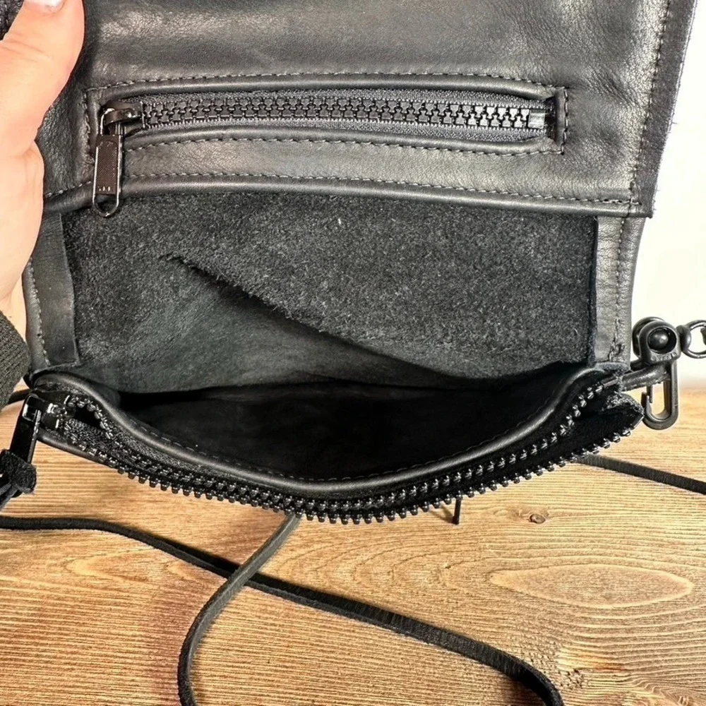 VTG Black Leather Foldover Crossbody Convertible Clutch 90s Minimalist Festival